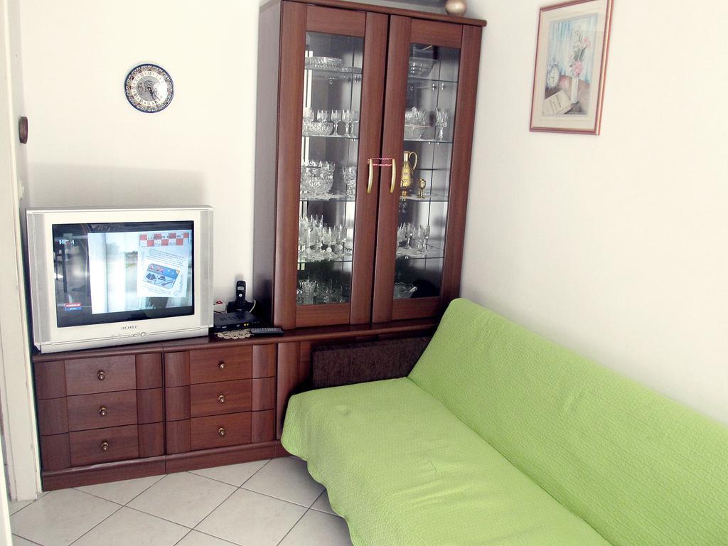 Apartment Jazine Zara Esterno foto
