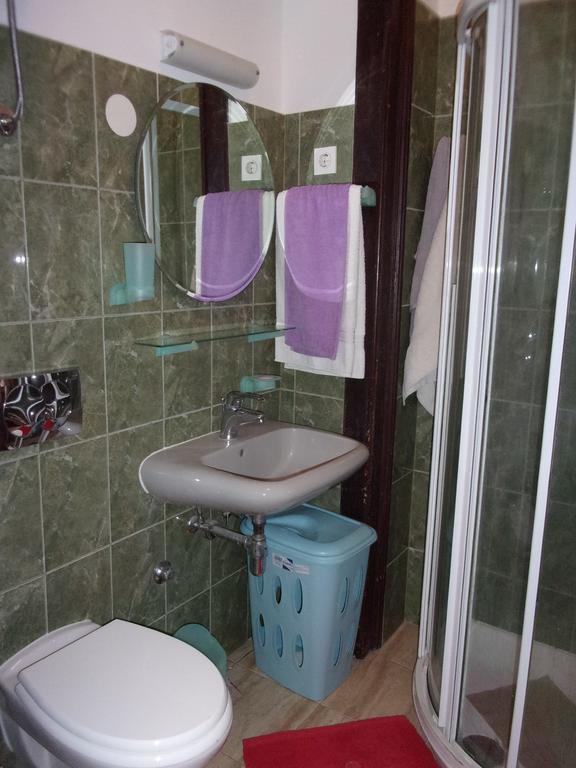 Apartment Jazine Zara Esterno foto